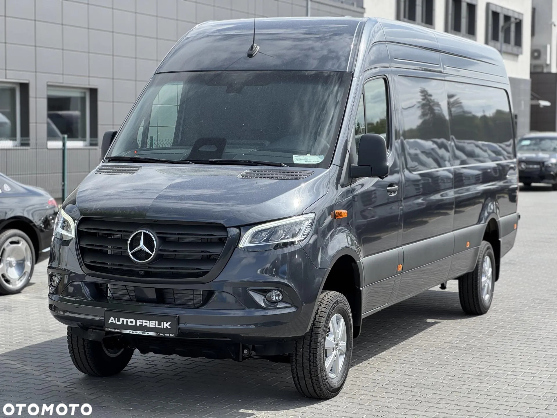 Mercedes-Benz Sprinter - 4