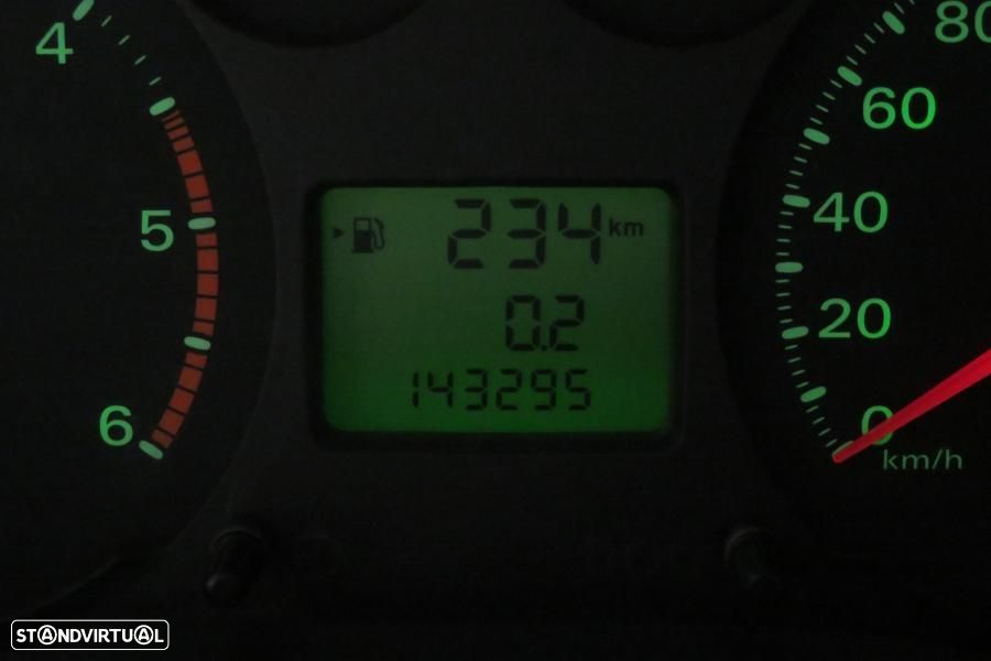 Ford Transit 330M 2.2 TDCi Média-T.Médio - 19