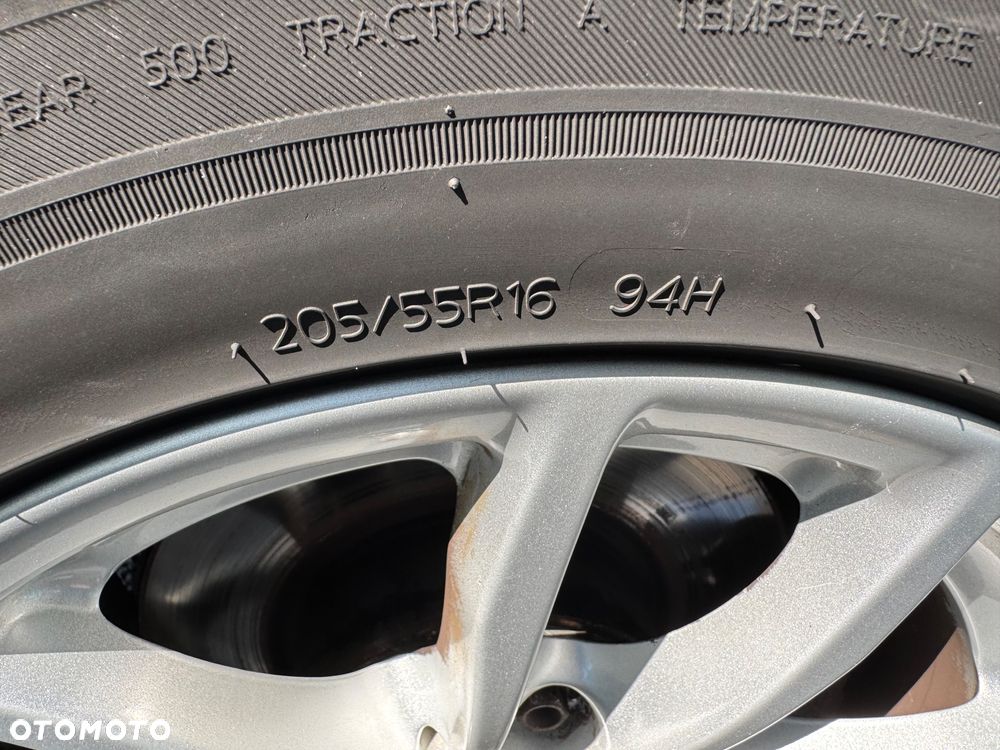BMW Seria 1 118i - 24