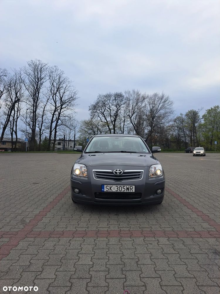 Toyota Avensis 2.0 VVT-i Sol plus - 11