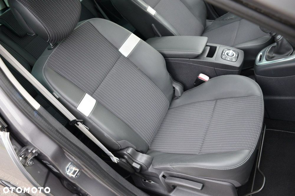 Renault Grand Scenic - 30