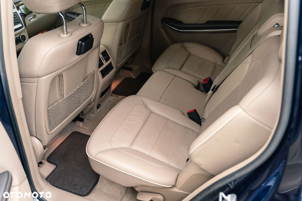 Mercedes-Benz GL 350 BlueTec 4-Matic - 30