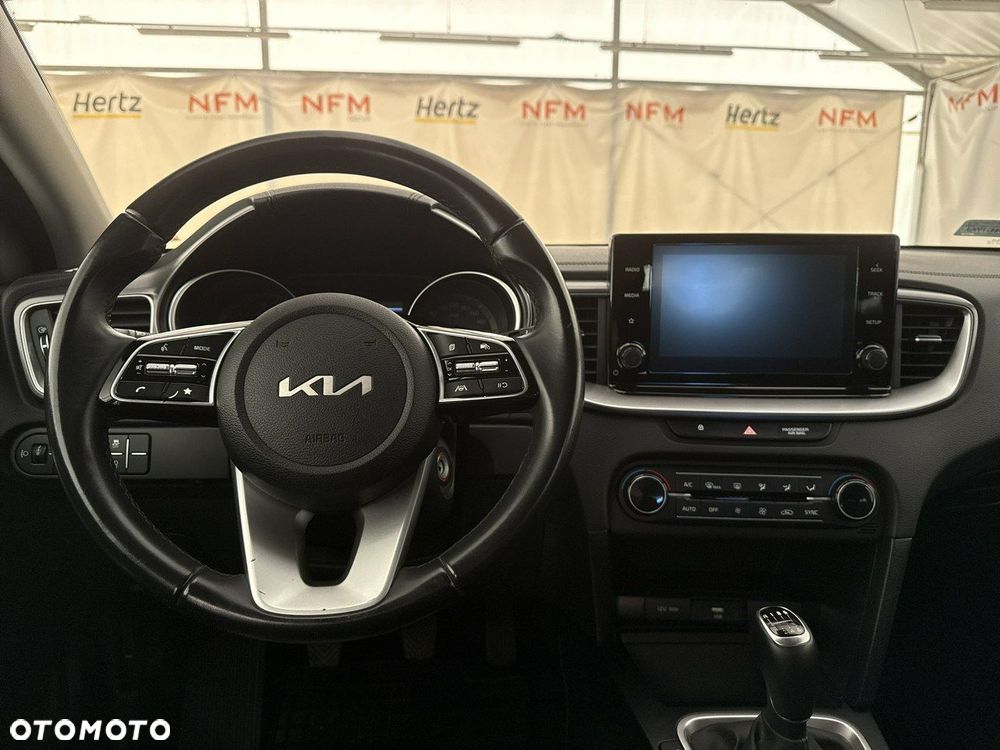 Kia Ceed - 14
