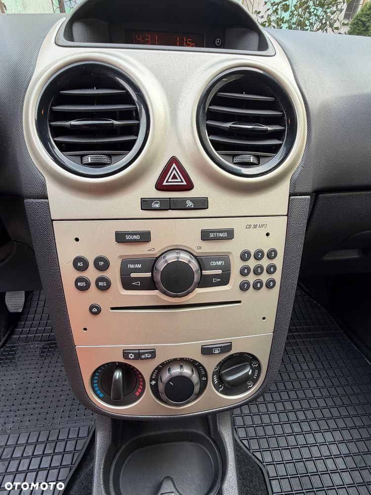 Opel Corsa - 11