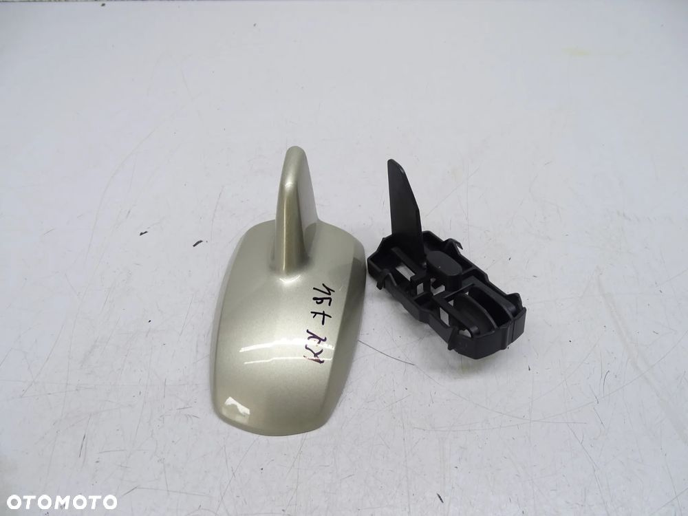 E KLASA W212 Antena Pletwa C794 2128270128 - 3
