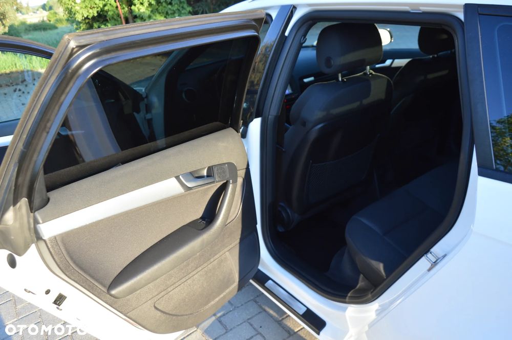 Audi A3 Sportback 2.0 TDI DPF S line Sportpaket - 13