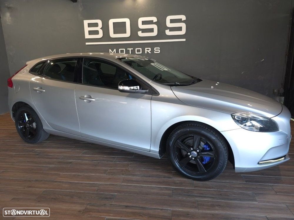 Volvo V40 1.6 D2 Momentum - 11