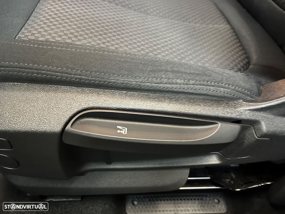 BMW 225xe Active Tourer Advantage - 60