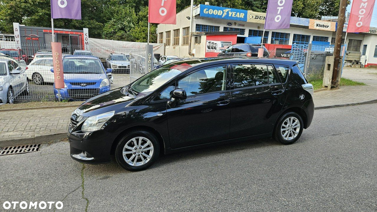 Toyota Verso 1.8 5-Sitzer Life - 2