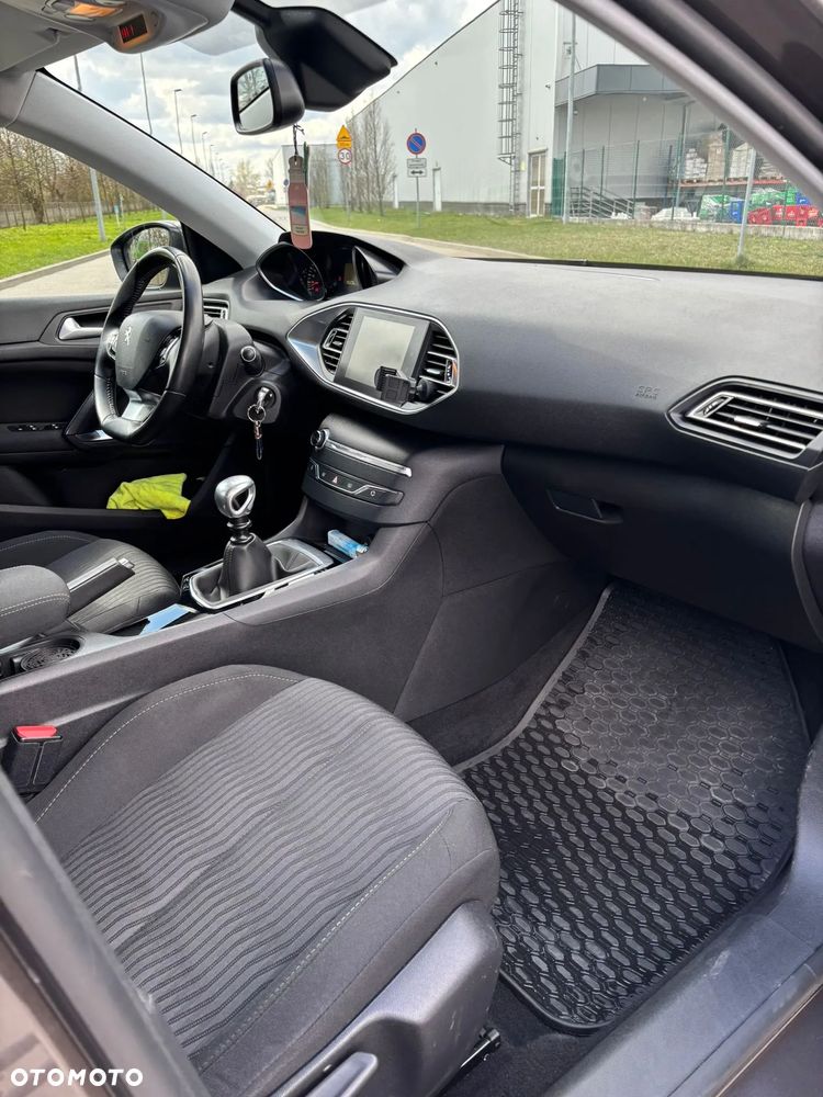 Peugeot 308 130 e-THP Stop & Start Active - 11