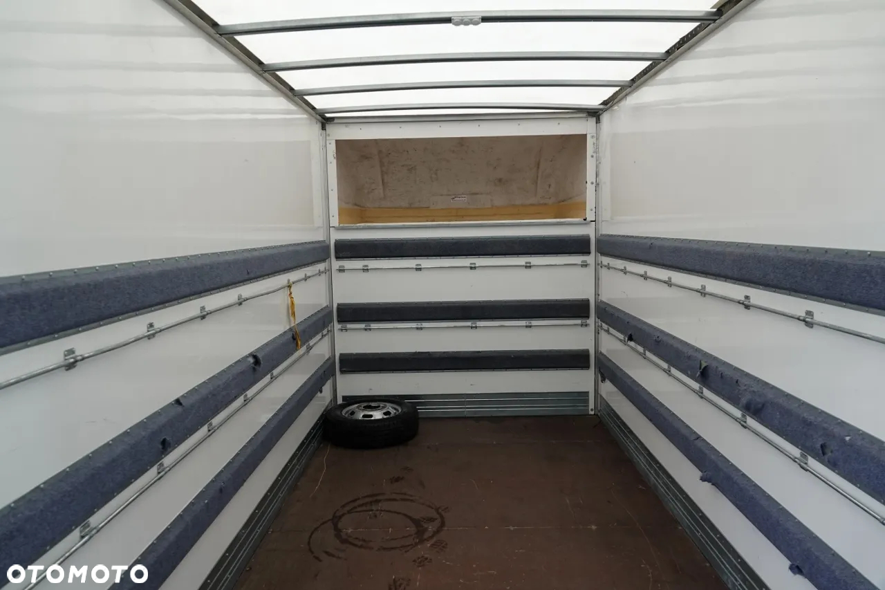 Iveco DAILY 3,0 D / KONTENER / 2021 ROK / BLIŹNIAK / WINDA 750 KG / SPROWADZONY / PO KONTRAKCIE SERWISOWYM / - 14