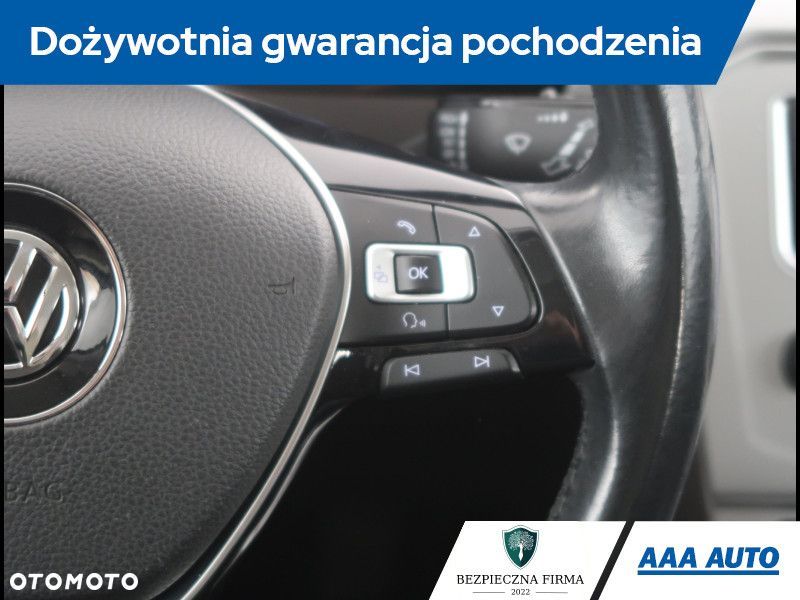 Volkswagen Passat - 20