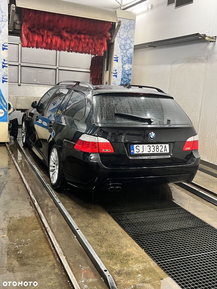 BMW Seria 5 523i - 2