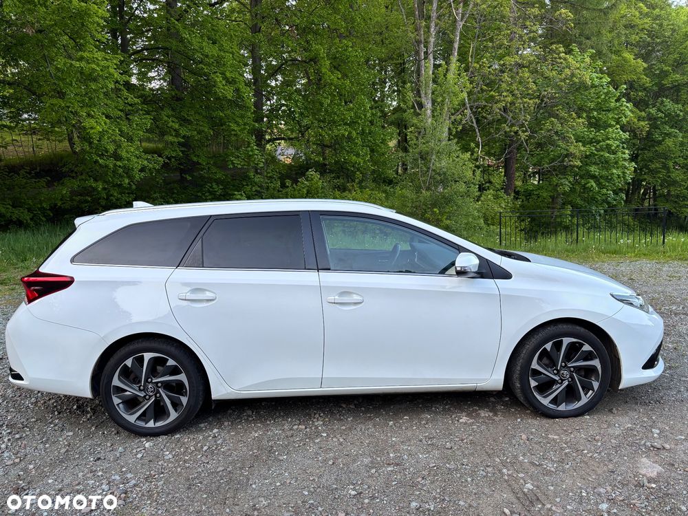 Toyota Auris 1.6 D-4D Edition-S - 12