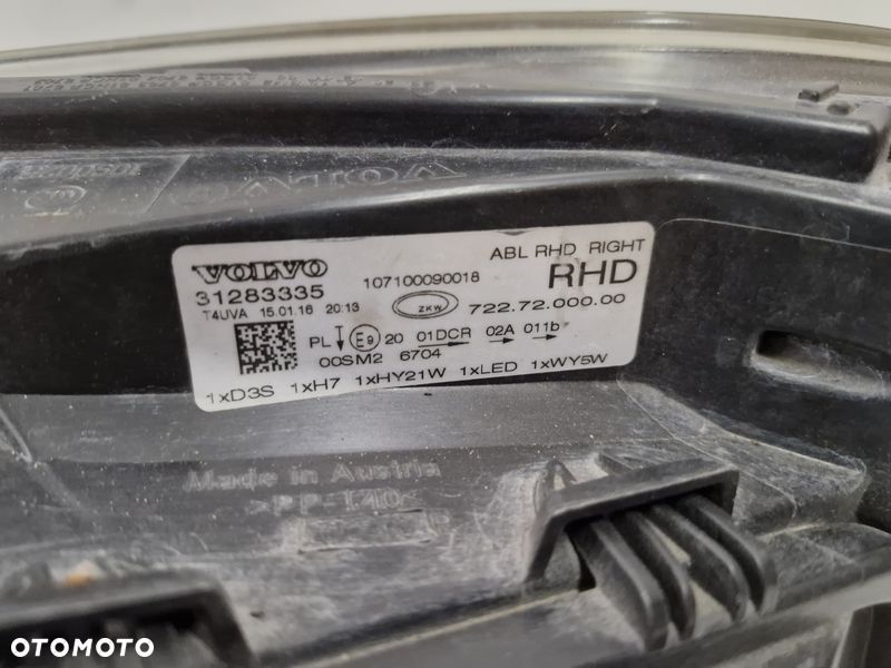 VOLVO V40 II 2 LAMPA REFLEKTOR PRAWY PRZÓD XENON UK 31283335 - 8