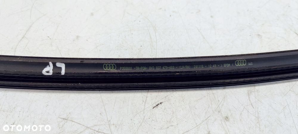 USZCZELKA DRZWI SZYBY LEWA PRAWA AUDI A3 8V3837479 - 4