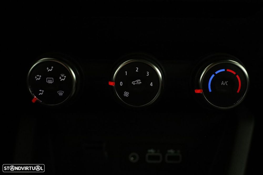 Renault Clio 1.0 TCe Evolution - 11