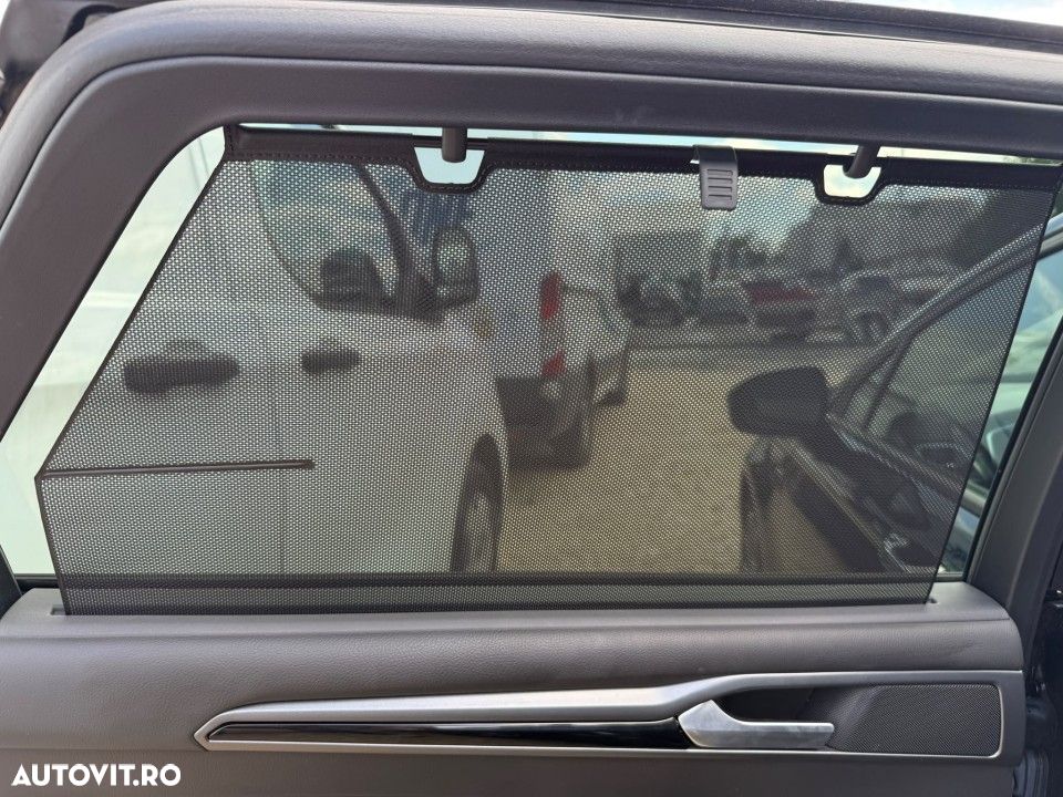 Ford Mondeo - 32