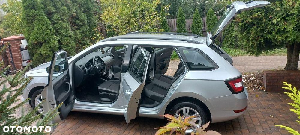 Skoda Fabia 1.0 MPI Ambition - 24