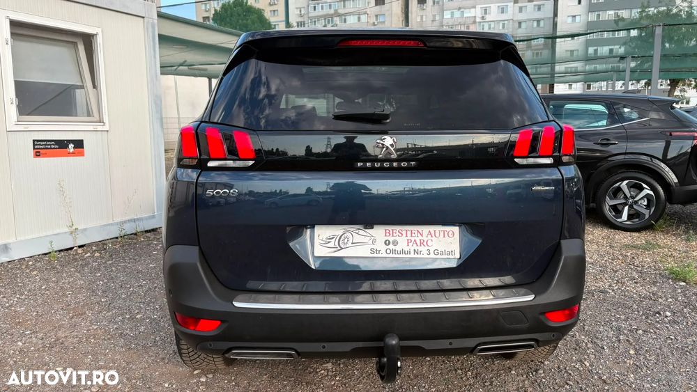 Peugeot 5008 - 40