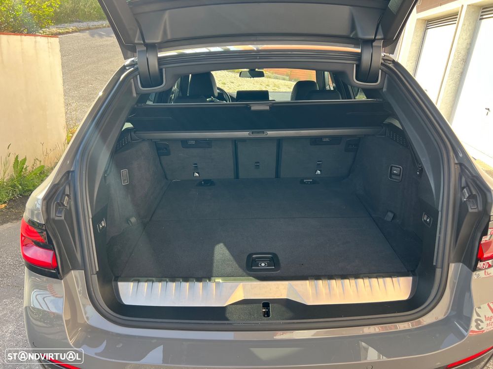BMW 520 e Pack M - 17