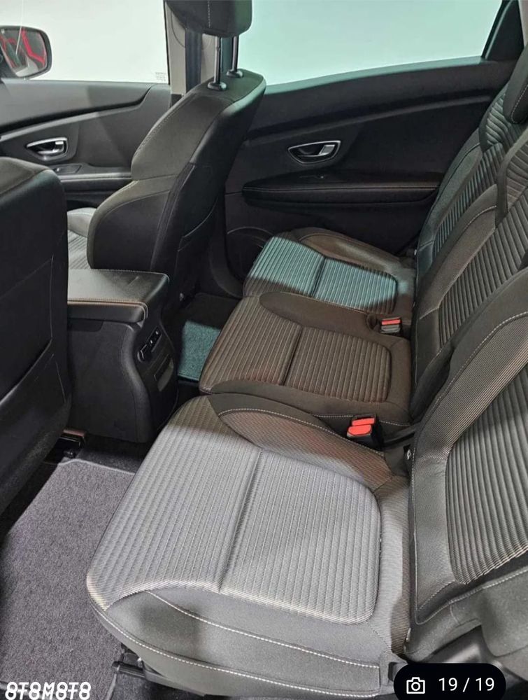 Renault Scenic - 28