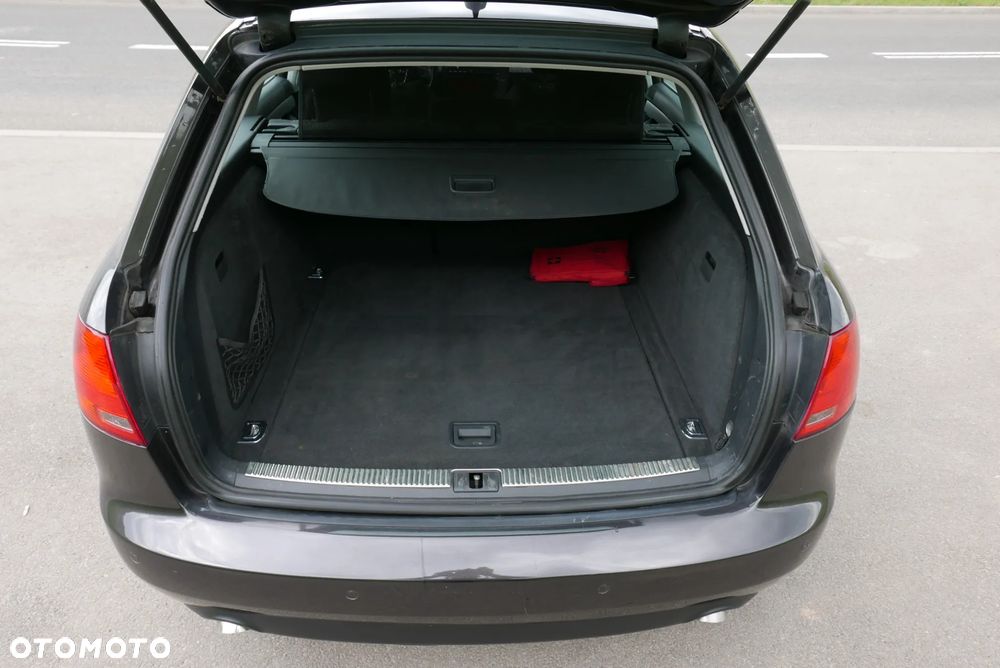 Audi A4 Avant - 9
