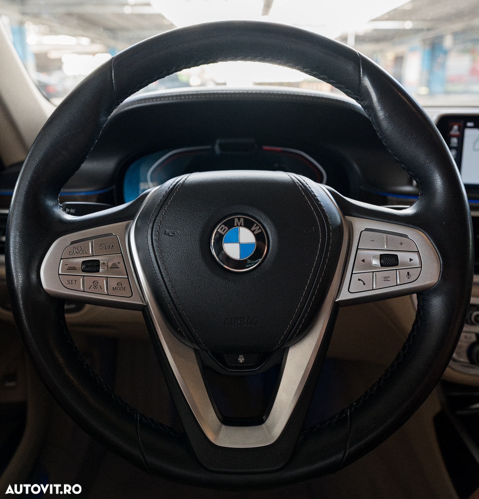 BMW Seria 7 740Ld xDrive - 17