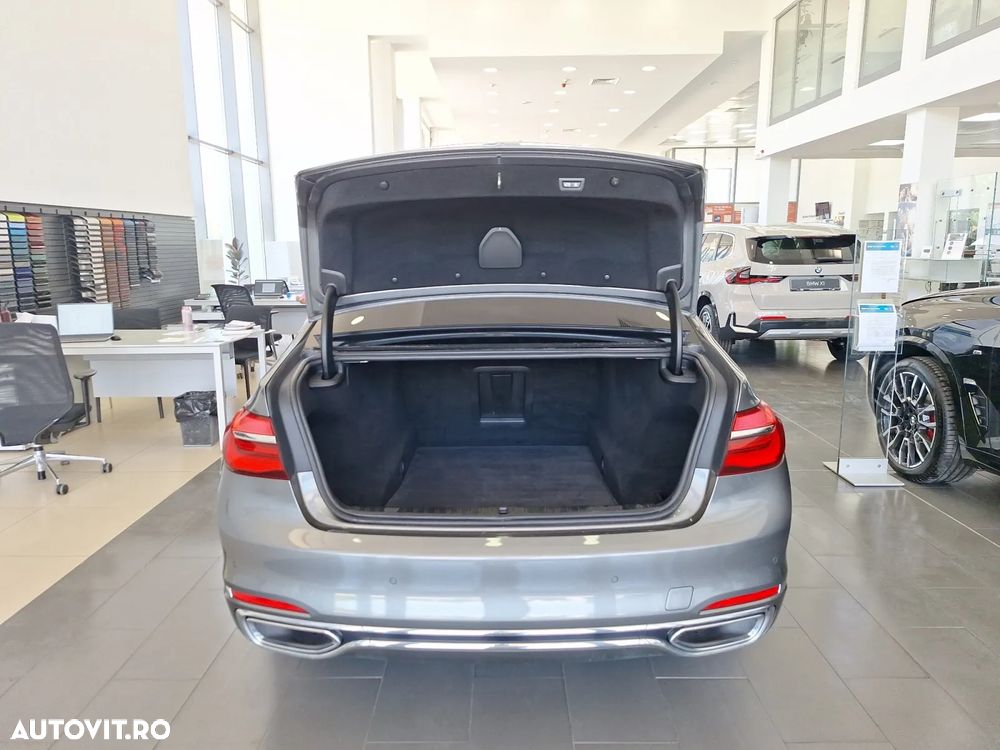 BMW Seria 7 740d xDrive - 18