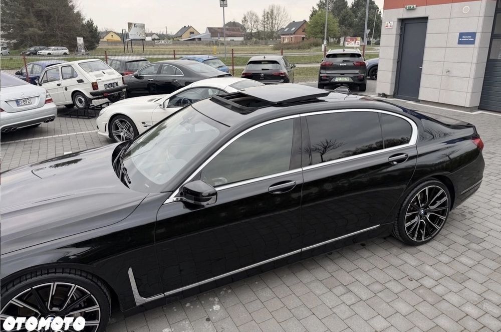 BMW Seria 7 740Li - 12
