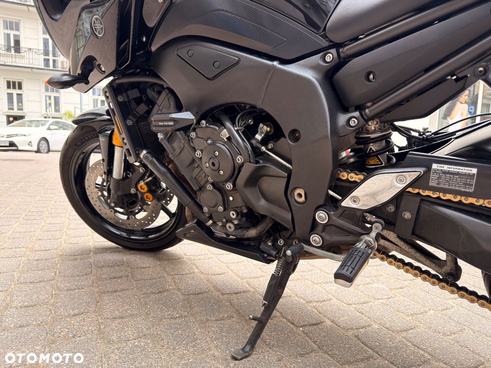 Yamaha FZ8 - 10
