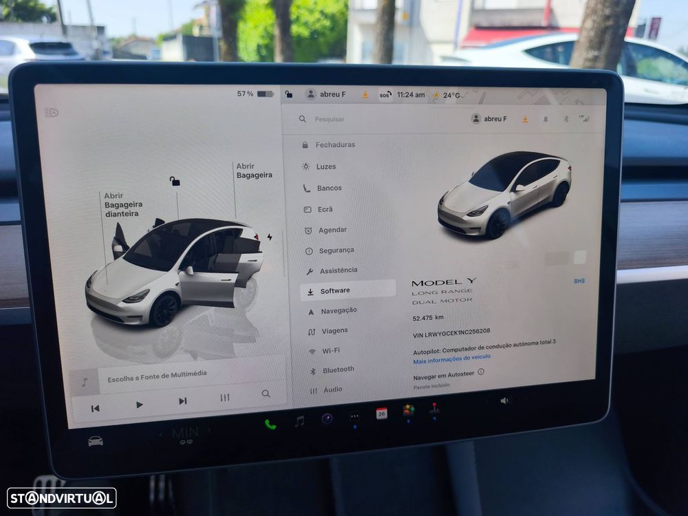 Tesla Model Y Long Range Dual Motor AWD - 12