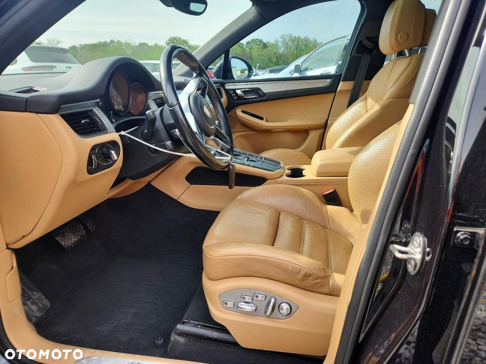 Porsche Macan - 8
