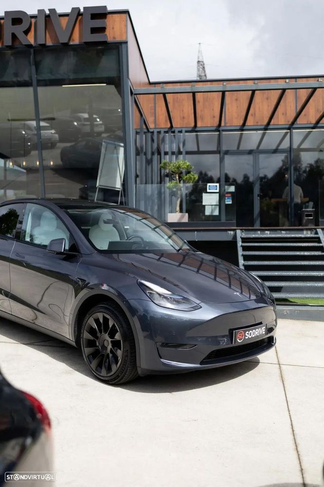 Tesla Model Y Long Range Tração Integral - 19