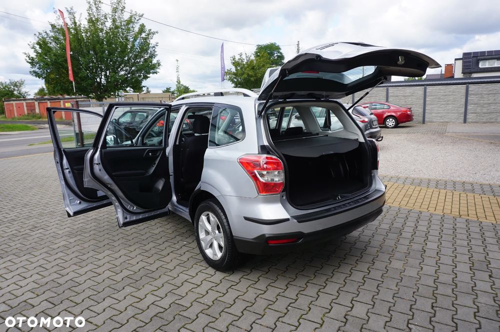 Subaru Forester 2.0X Exclusive - 12