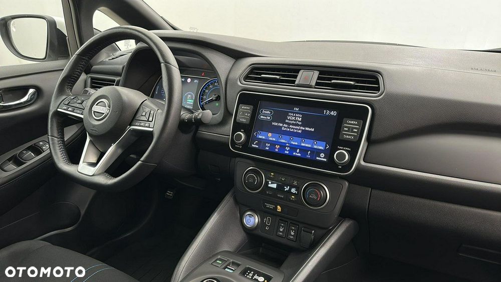 Nissan Leaf - 14