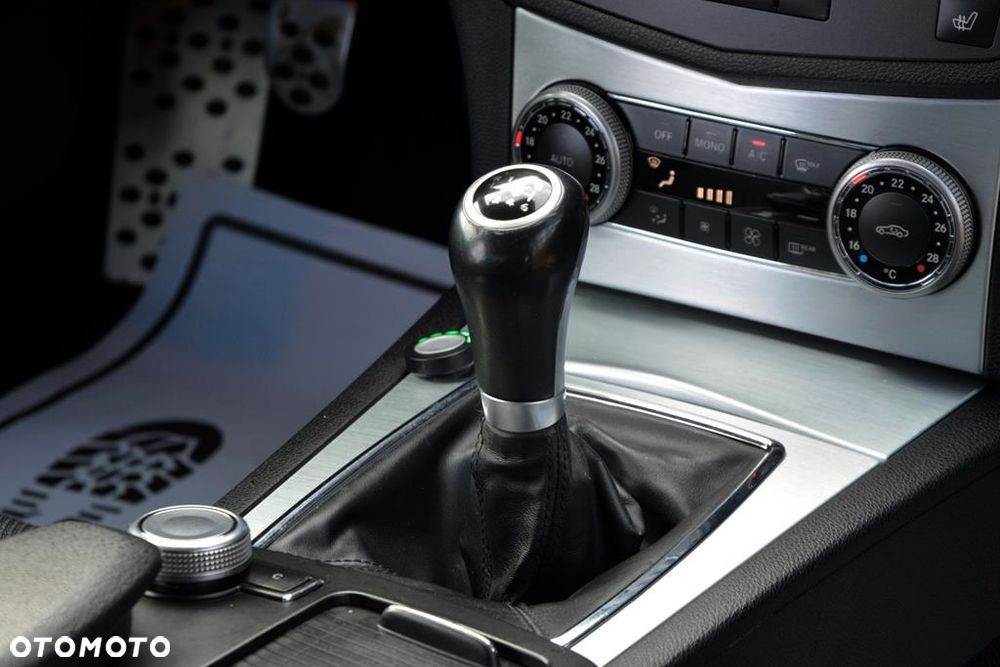 Mercedes-Benz Klasa C 200 Kompressor Avantgarde - 37