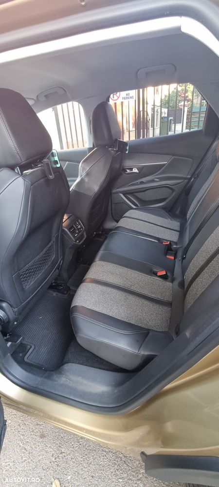 Peugeot 3008 1.6 BlueHDI S&S EAT6 Allure - 17