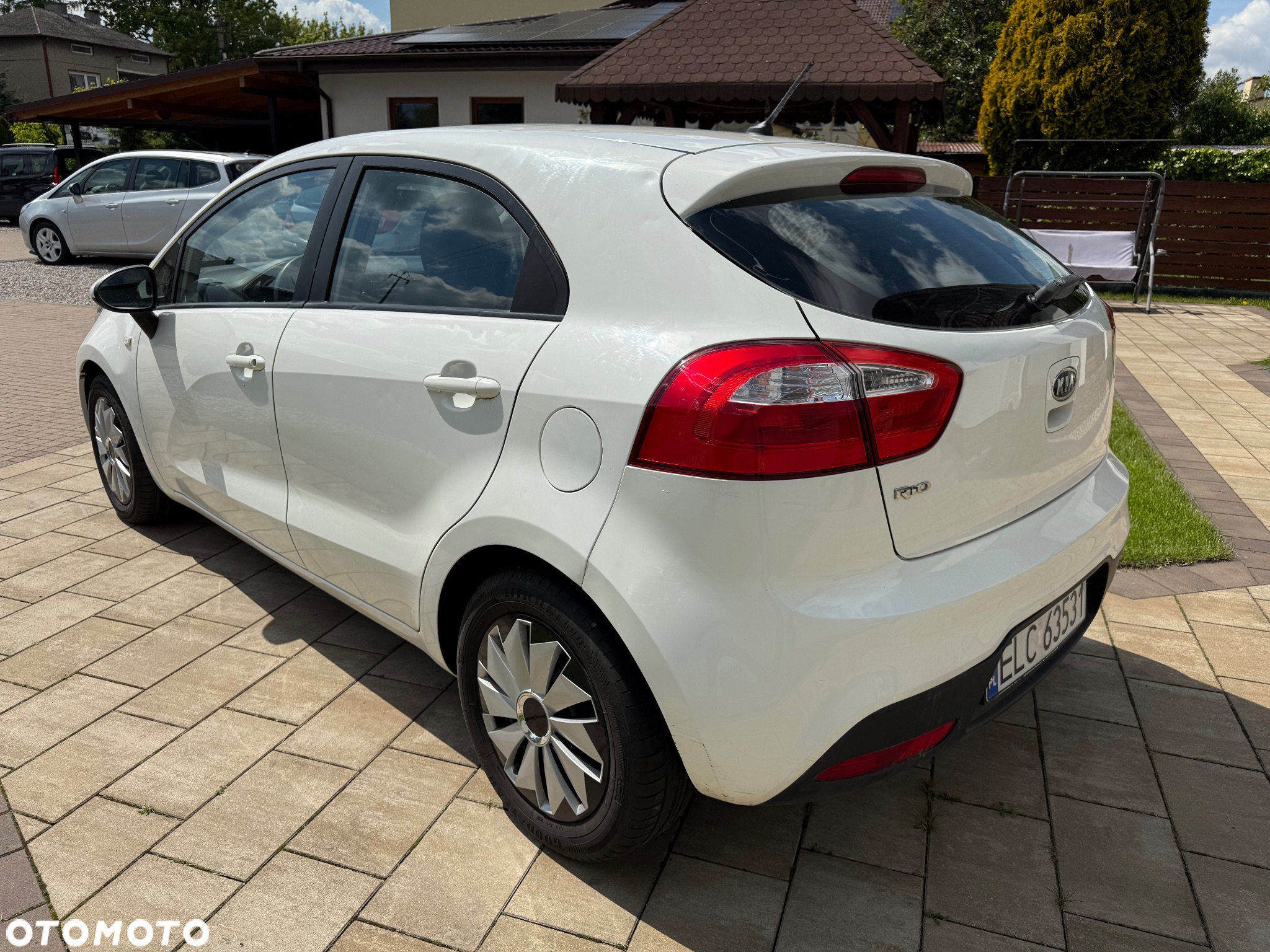 Kia Rio 1.2 Business Line - 4