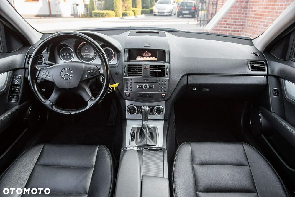 Mercedes-Benz Klasa C 350 CDI DPF 7G-TRONIC BlueEFFICIENCY Avantgarde - 5
