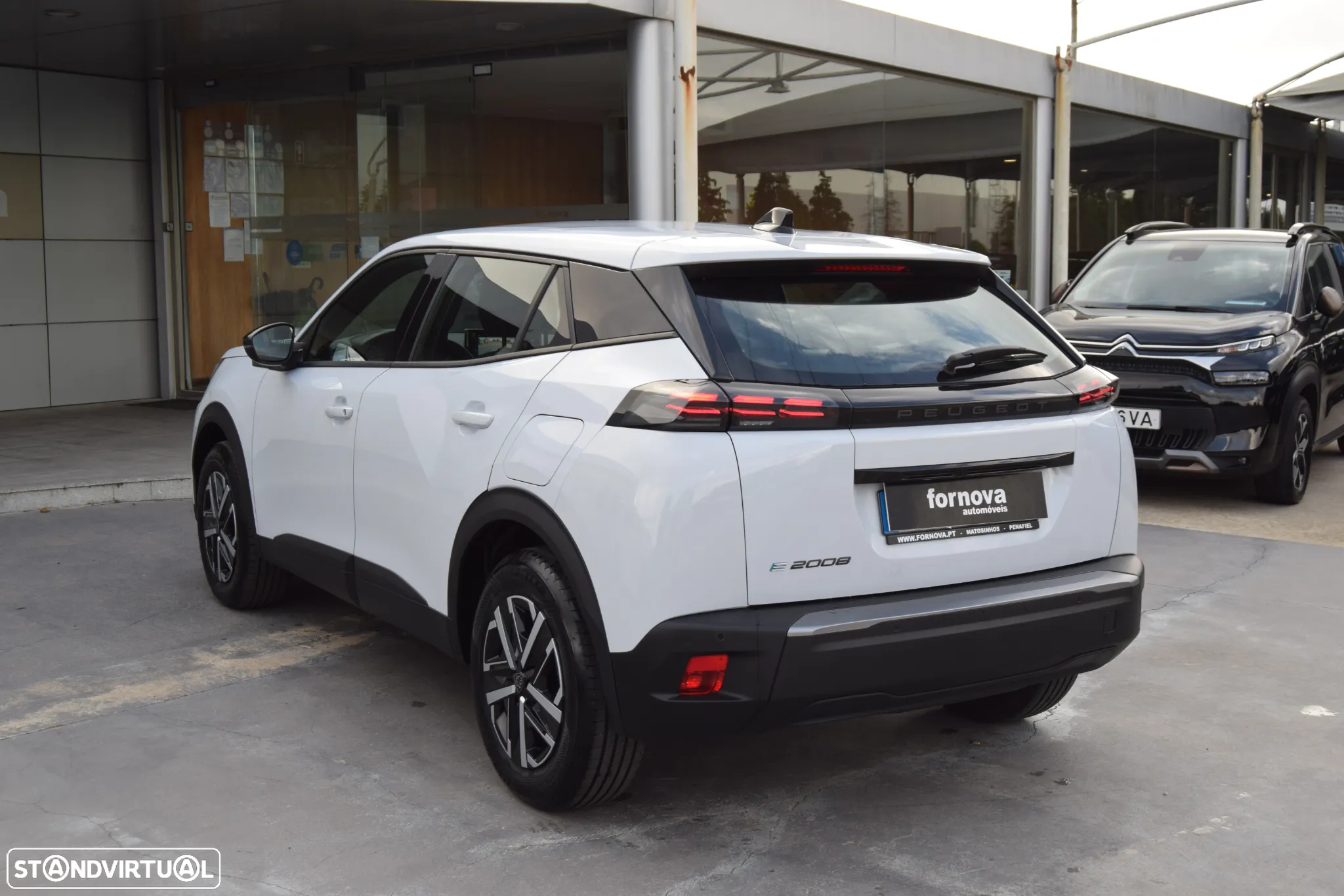 Peugeot e-2008 54 kWh Active - 6