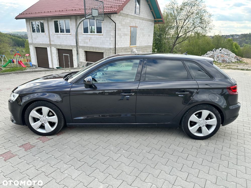 Audi A3 Sportback - 6