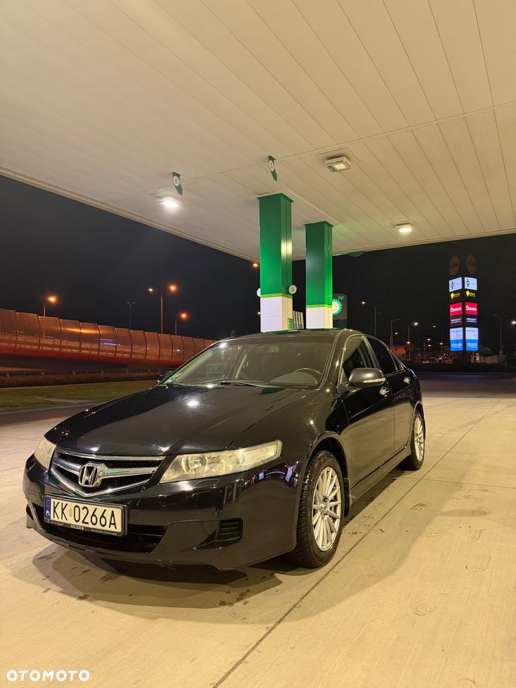 Honda Accord 2.0 i Automatik Executive - 2