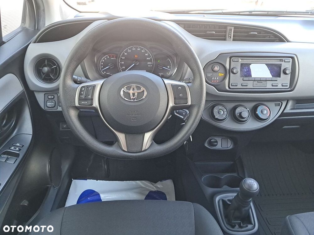 Toyota Yaris - 17