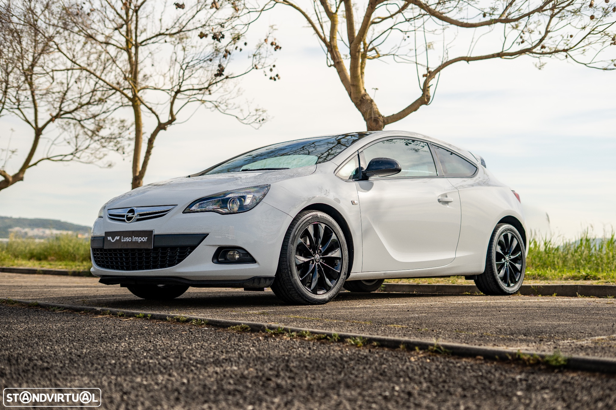 Opel Astra GTC - 2