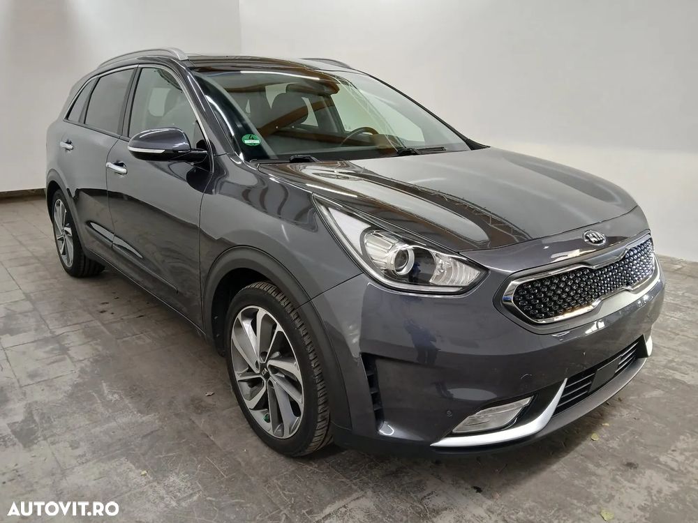 Kia Niro 1.6 GDI 2WD Aut. Vision - 2