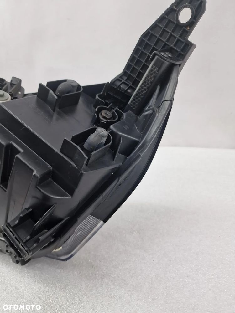 HYUNDAI IONIQ 16- PRAWA LAMPA PRZEDNIA PRZÓD FULL LED , NR 92102-G7 , NR AUKCJI LA525 - 20