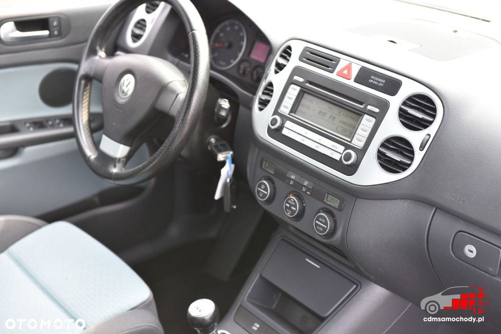 Volkswagen Golf - 24