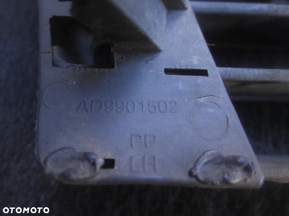 Audi A4 B5 99-01 kratka ramka halogenu lewa 8D0941777 - 5