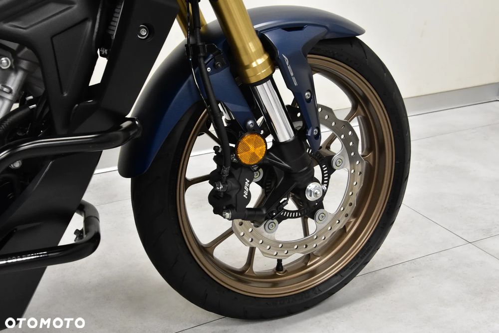Honda CB - 17